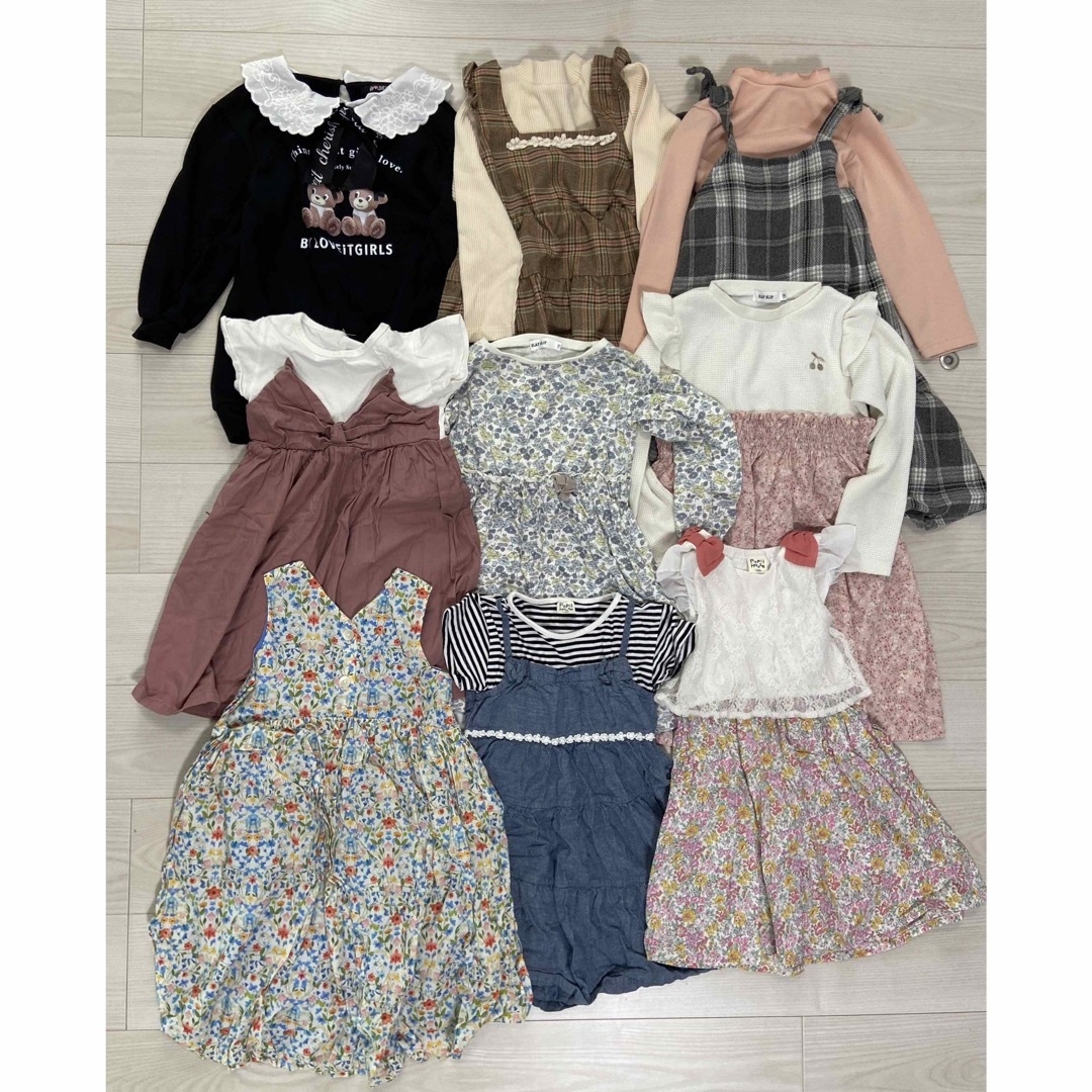 anyFAM(エニィファム)の女の子　まとめ売り　120サイズ　40点 キッズ/ベビー/マタニティのキッズ服女の子用(90cm~)(Tシャツ/カットソー)の商品写真