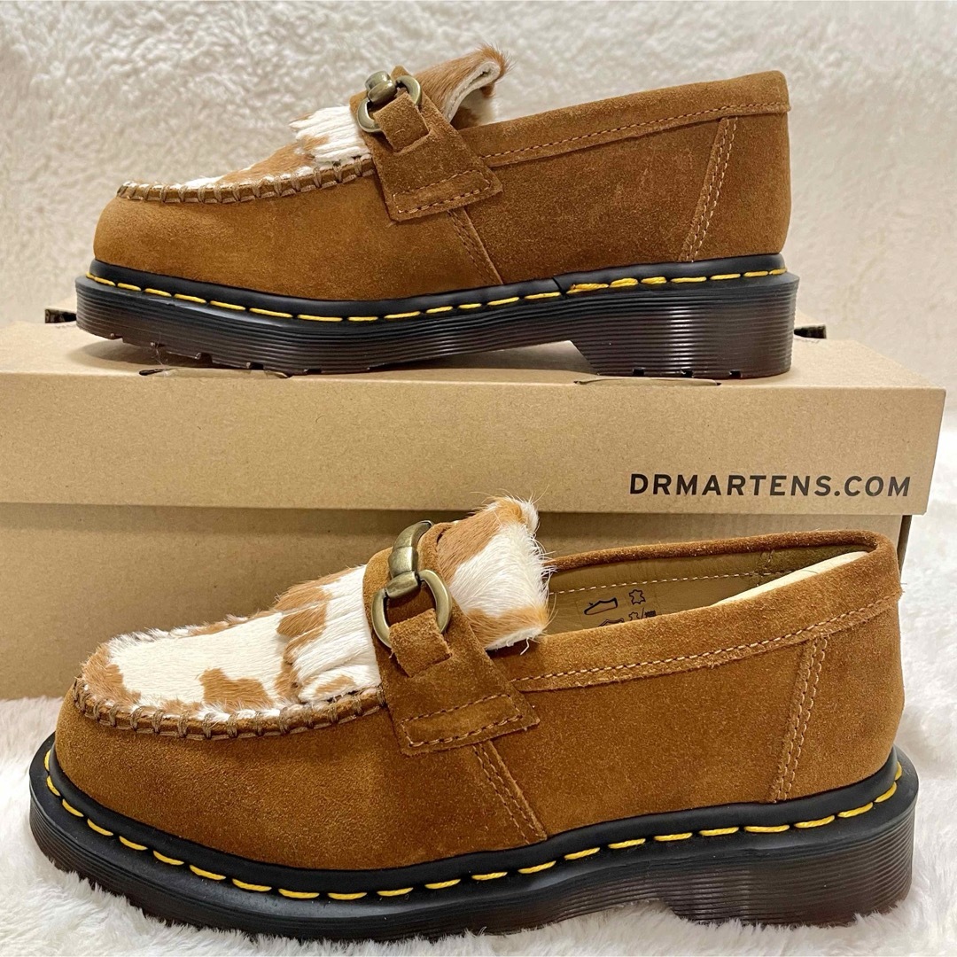 Dr.Martens(ドクターマーチン)の箱付未使用 ドクターマーチン エイドリアンスナッフル ジャージーカウ プリント レディースの靴/シューズ(ローファー/革靴)の商品写真