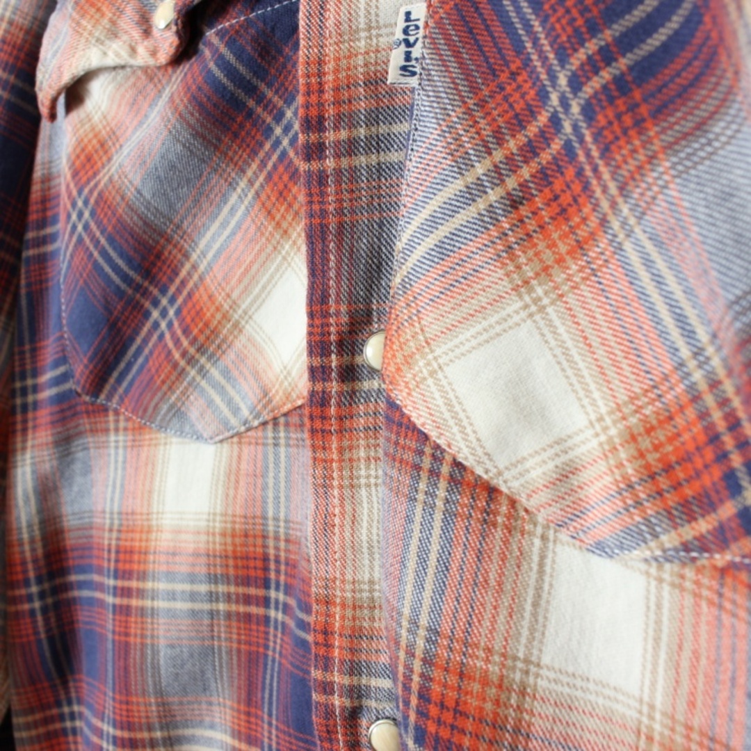 Levi's(リーバイス)の80s USA製Levi'sウエスタンオンブレチェックシャツ レッドM ss56 メンズのトップス(シャツ)の商品写真