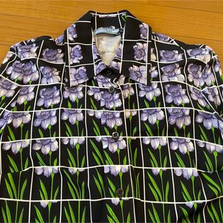 プラダ 花柄 トップスの通販 22点 | PRADAのレディースを買うならラクマ プラダ 花柄 トップスの通販 22点 | PRADAのレディースを買うならラクマ