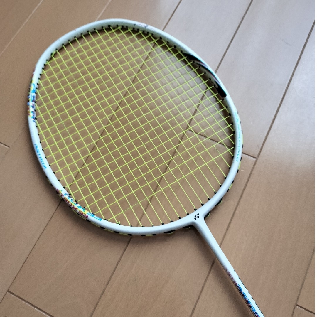 YONEX(ヨネックス)のYONEX ASTROX33 アストロクス 初心者用 バドミントン ラケット スポーツ/アウトドアのスポーツ/アウトドア その他(バドミントン)の商品写真