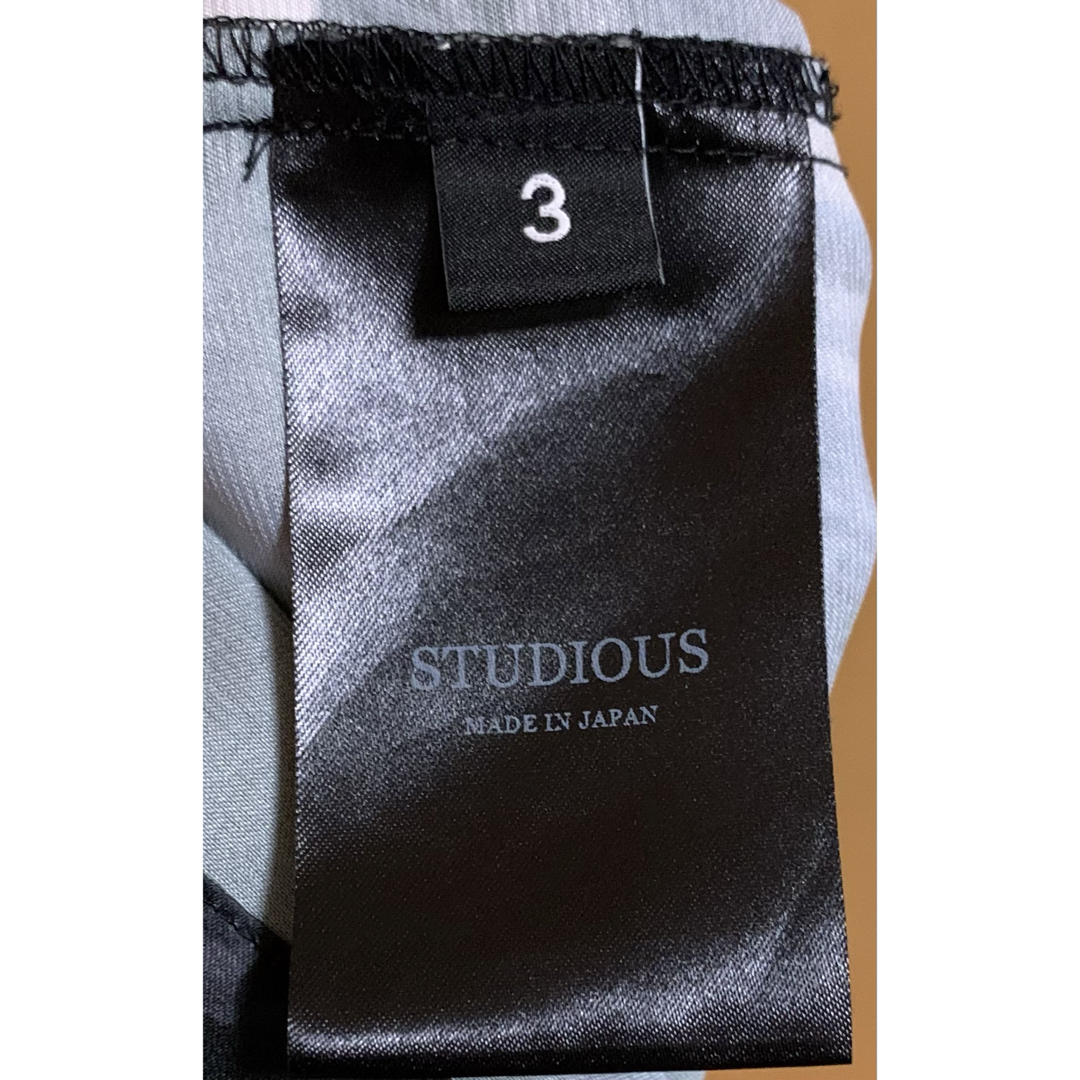STUDIOUS(ステュディオス)のSTUDIOUS 花柄 ダークフラワービッグシルエットシャツ メンズのトップス(シャツ)の商品写真