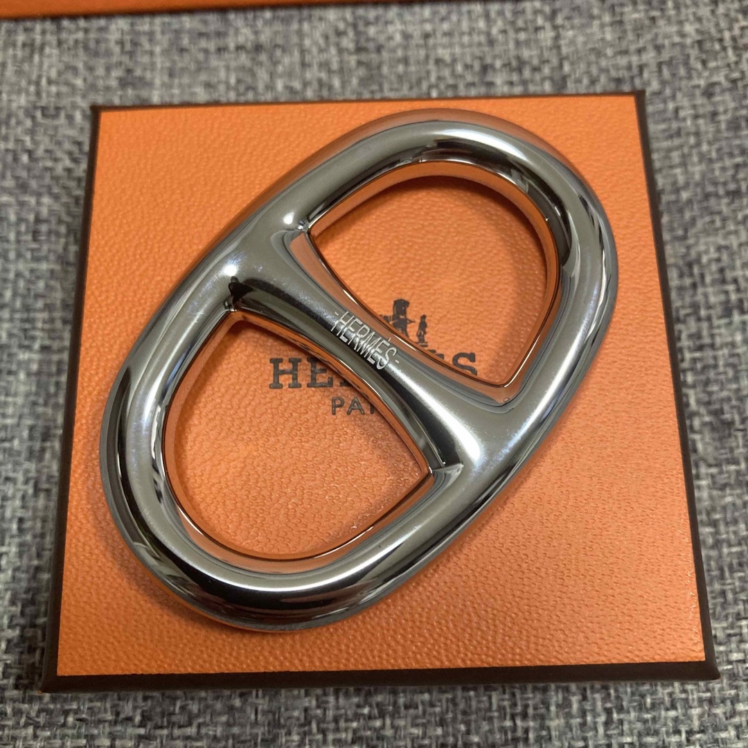 Hermes(エルメス)のHERMES エルメス シェーヌダンクル スカーフリング レディースのファッション小物(バンダナ/スカーフ)の商品写真