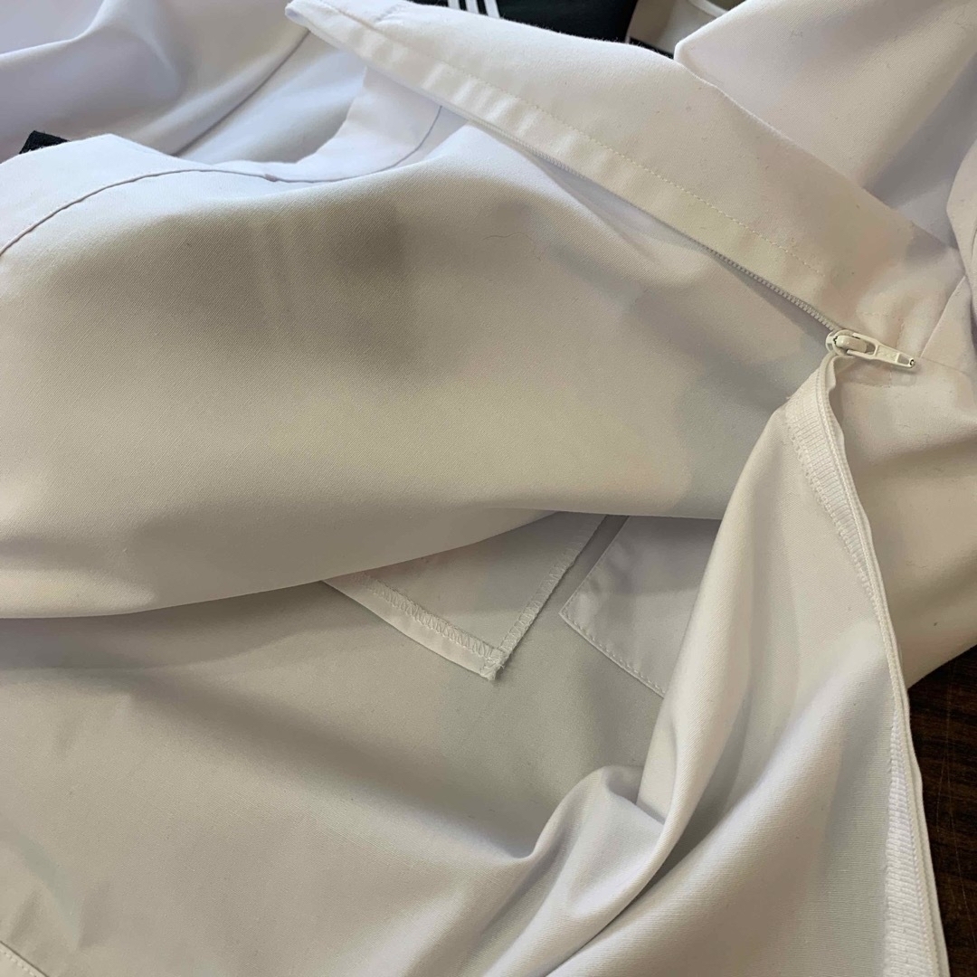学生服 セーラー服 ホワイト×ブラック 4Lサイズ エンタメ/ホビーのコスプレ(衣装)の商品写真
