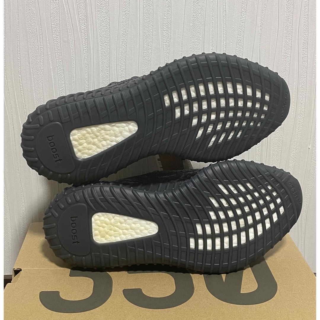 YEEZY（adidas）(イージー)のAdidas Yeezy Boost 350 v2 メンズの靴/シューズ(スニーカー)の商品写真