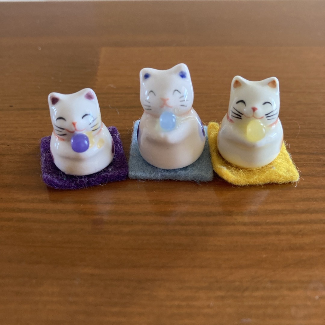 ミニチュア　ねこ　置物　招き猫　縁起物 ハンドメイドのおもちゃ(ミニチュア)の商品写真