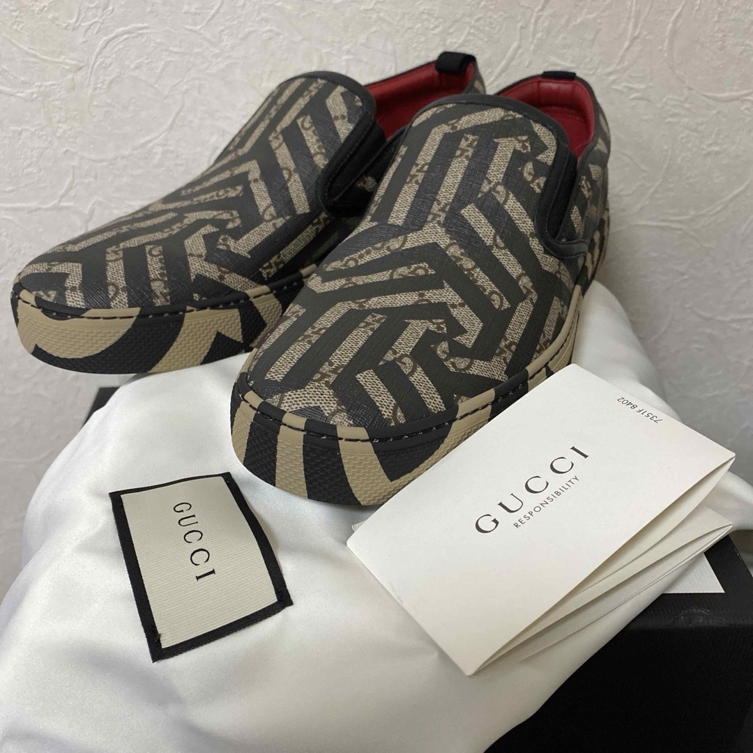 Gucci(グッチ)のGUCCI グッチ スリッポン カレイドスコープ 新品未使用 正規品 メンズの靴/シューズ(スニーカー)の商品写真