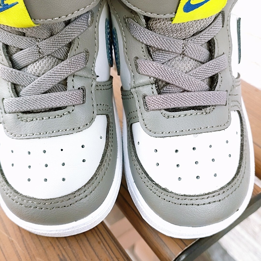 NIKE(ナイキ)のレア　NIKE　コートバーロウMID2 　ハイカット　スニーカー　13　ベビー キッズ/ベビー/マタニティのベビー靴/シューズ(~14cm)(スニーカー)の商品写真