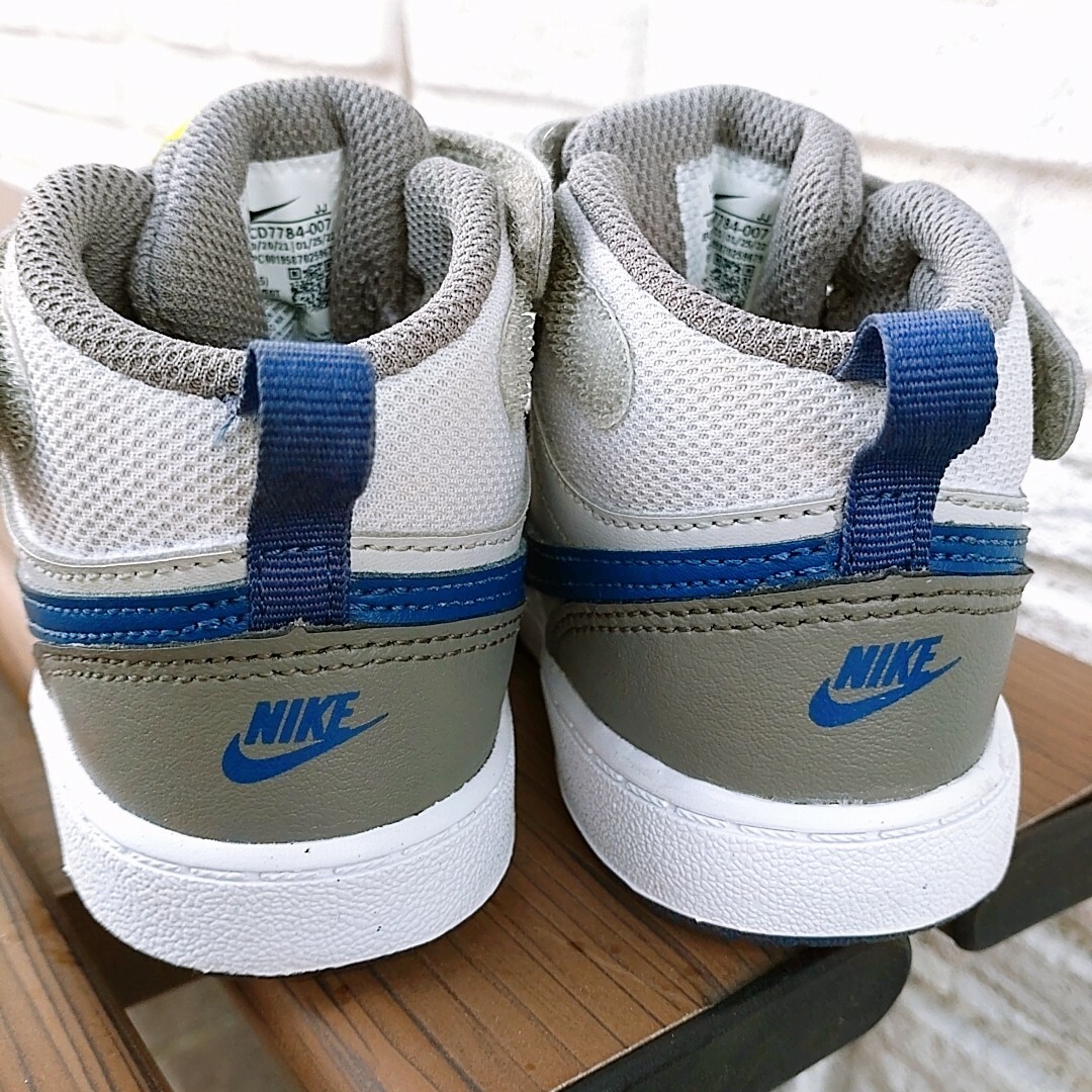 NIKE(ナイキ)のレア　NIKE　コートバーロウMID2 　ハイカット　スニーカー　13　ベビー キッズ/ベビー/マタニティのベビー靴/シューズ(~14cm)(スニーカー)の商品写真