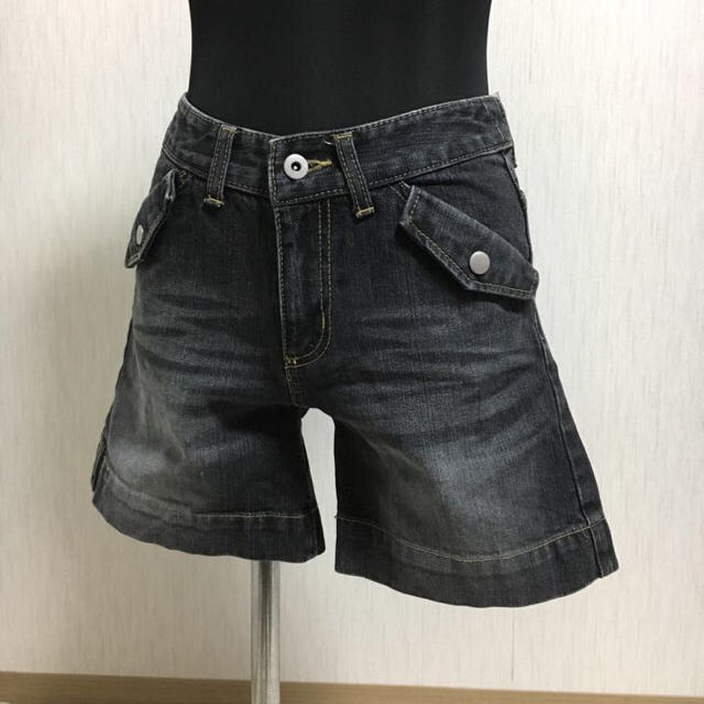 ニッセン(ニッセン)の251】ニッセン デニム ショートパンツ(ブラック)ウエスト61 レディースのパンツ(デニム/ジーンズ)の商品写真