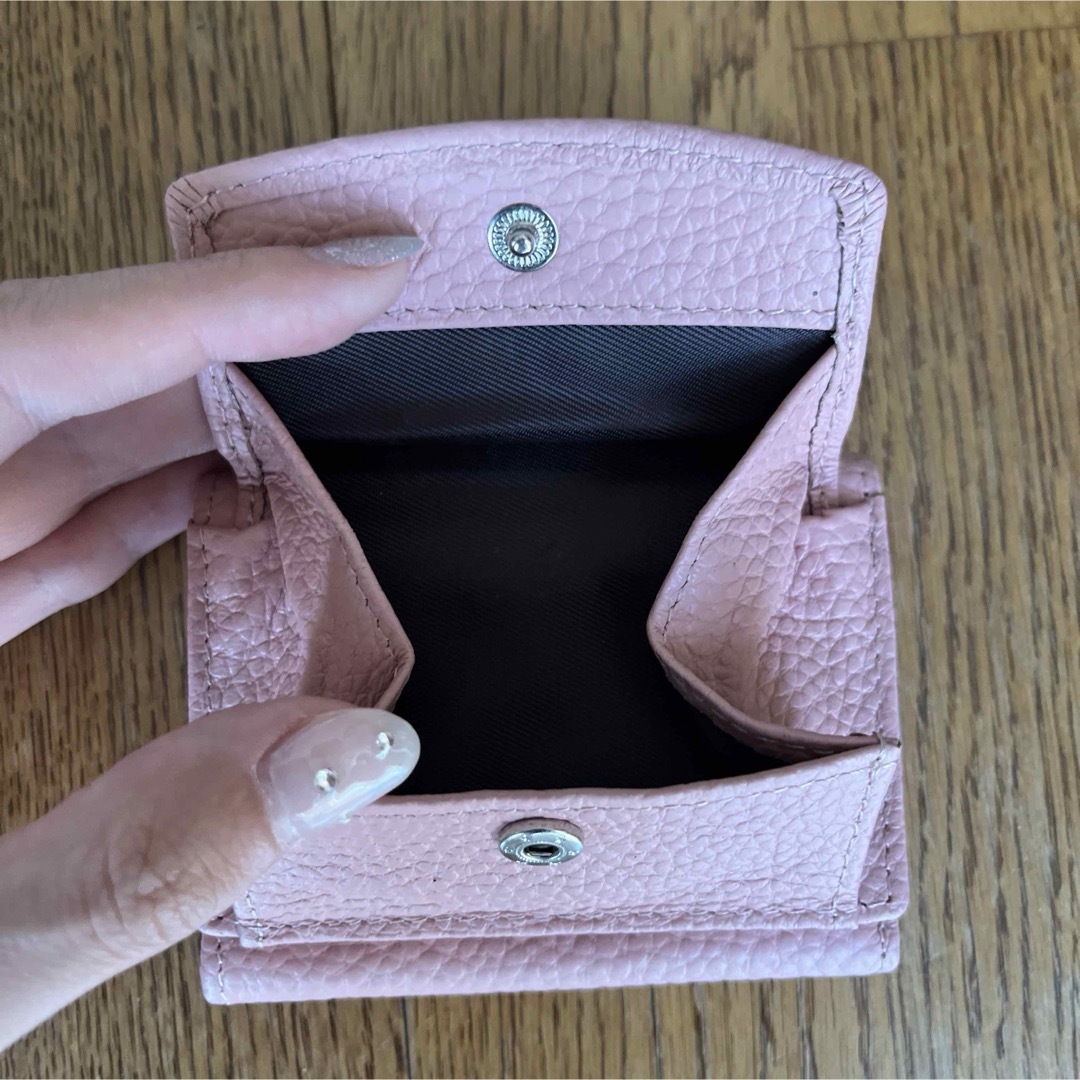 ミニ財布　三つ折り　ピンク レディースのファッション小物(財布)の商品写真