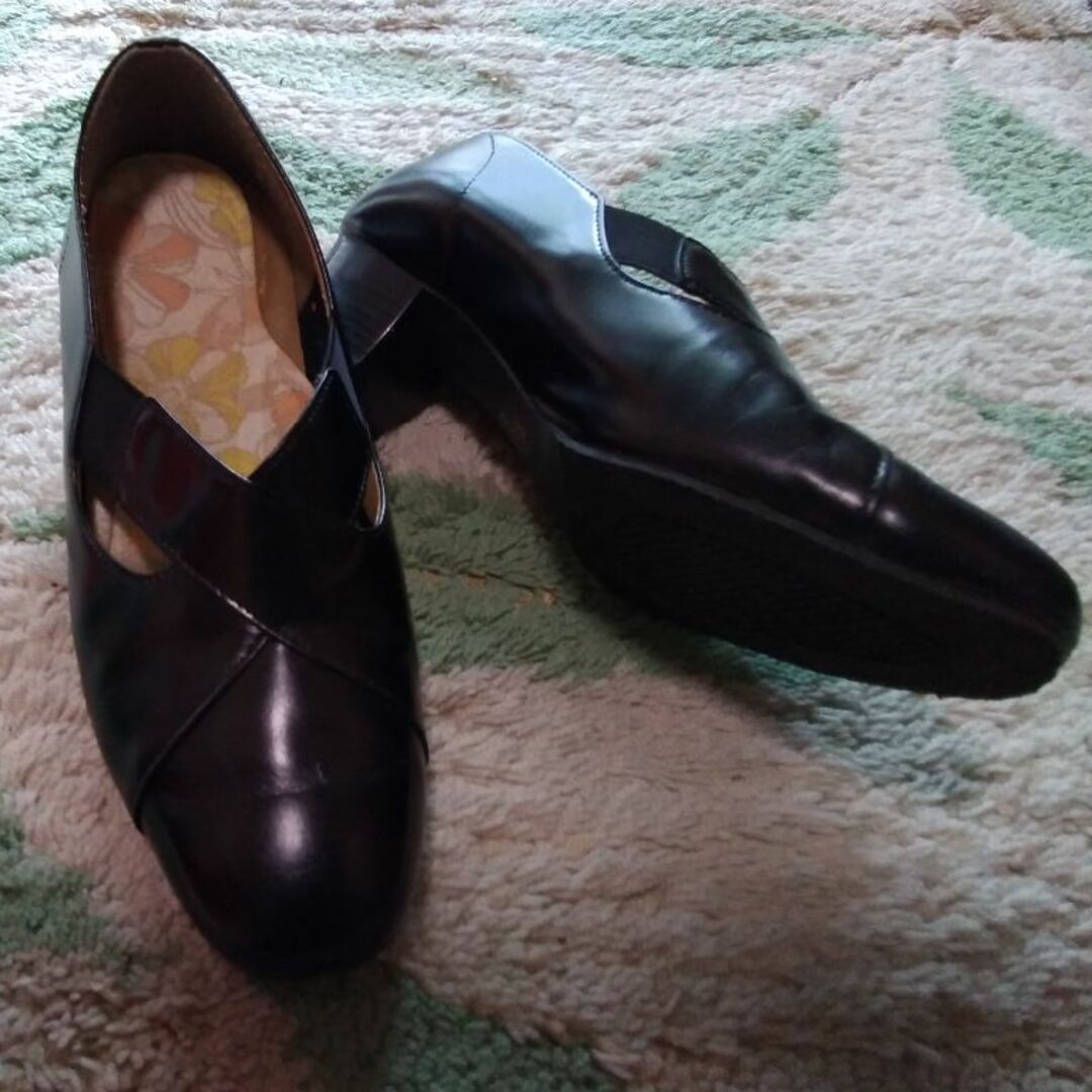 23EEE  本革　フォーマル　黒　パンプス  日本製 レディースの靴/シューズ(ハイヒール/パンプス)の商品写真