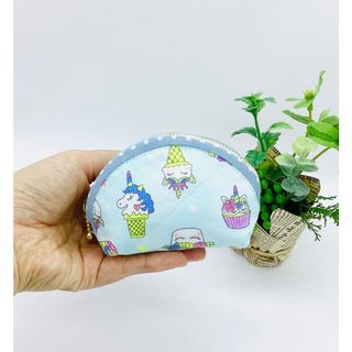 ミニポーチ☆ユニコーン＆アイスクリーム（水色）小銭入れ　イヤフォンケース(ポーチ)