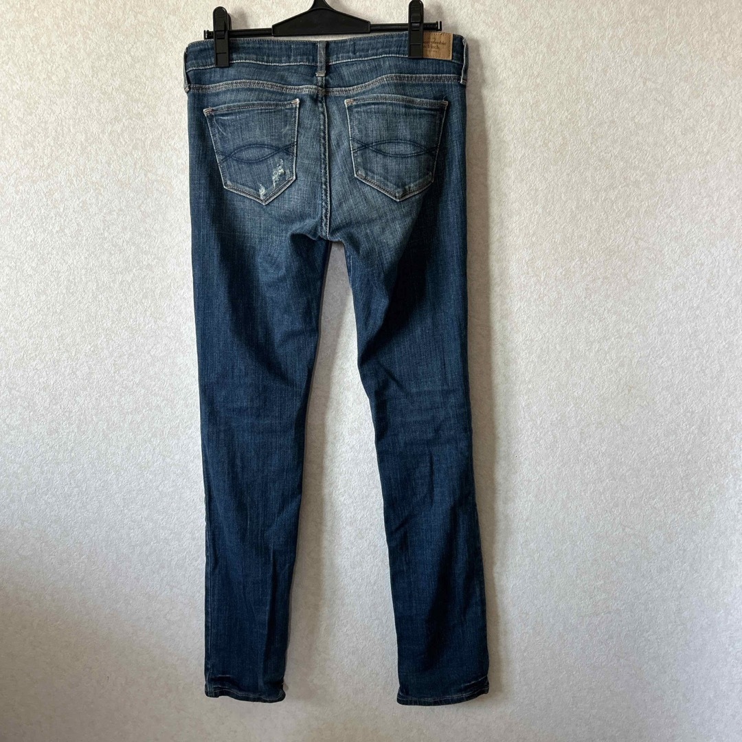 Abercrombie&Fitch(アバクロンビーアンドフィッチ)のジーンズ　28インチ レディースのパンツ(デニム/ジーンズ)の商品写真