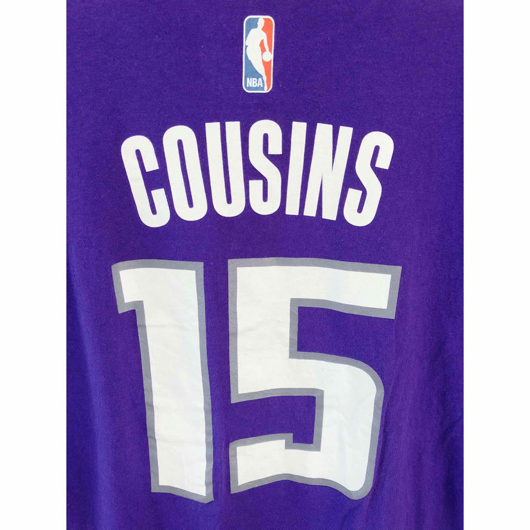 adidas(アディダス)のNBA　キングス　 Cousins 15　Tシャツ　L　紫　USA古着 メンズのトップス(Tシャツ/カットソー(半袖/袖なし))の商品写真