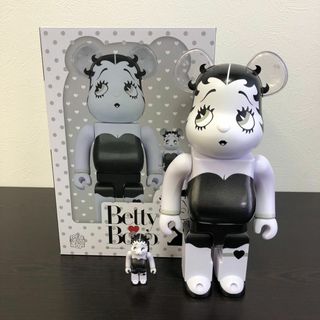 ベアブリック(BE@RBRICK)の【美品！】ベアブリック　ベティ　400％＆100％(その他)