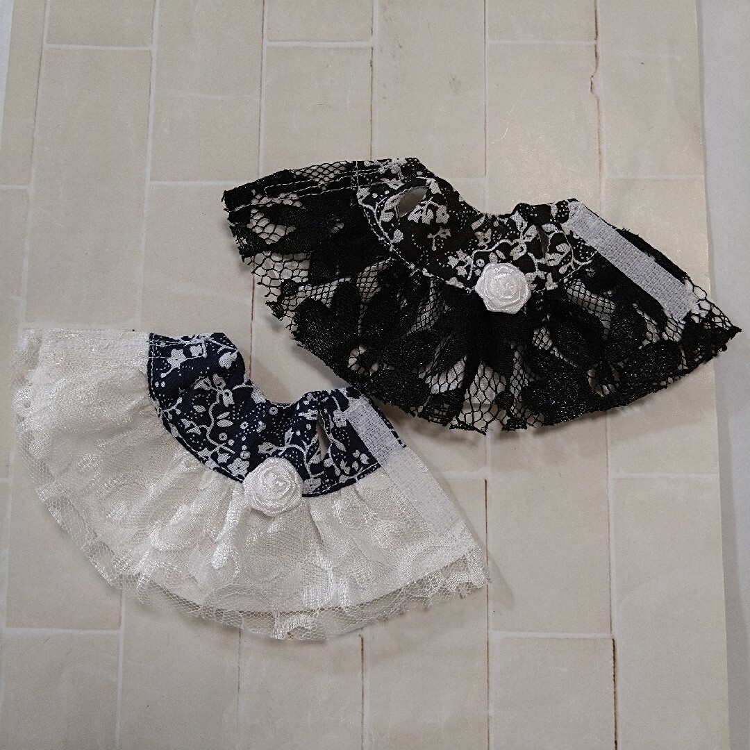 ミキちゃんマキちゃん　服セット　ワンピース（黒白レース） ハンドメイドのぬいぐるみ/人形(その他)の商品写真
