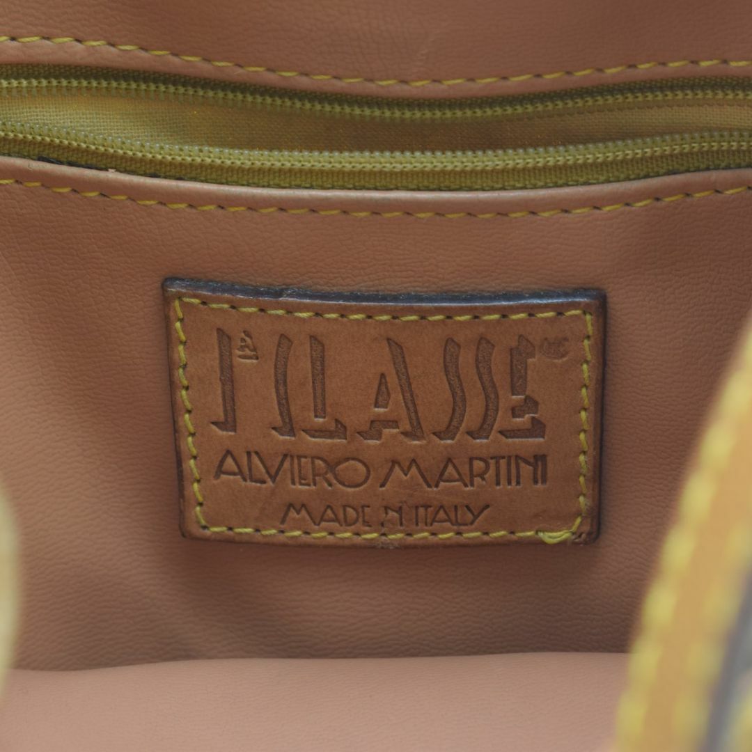 PRIMA CLASSE(プリマクラッセ)の【PRIMACLASSE】ALVIERO MARTINI 巾着 ショルダーバッグ レディースのバッグ(ショルダーバッグ)の商品写真