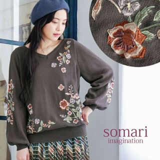 オシャレウォーカー(osharewalker)の新品・somari（オシャレウォーカー）・花柄刺繍VネックニットLL~3L(ニット/セーター)