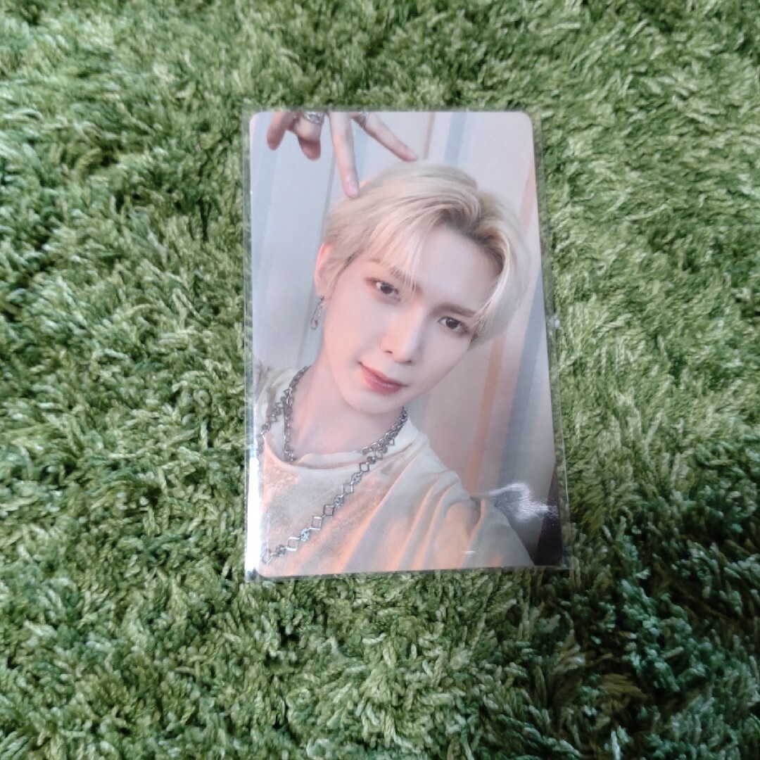 ATEEZ(エイティーズ)のATEEZ MOVEMENT YEOSANG photo beatroad エンタメ/ホビーのタレントグッズ(アイドルグッズ)の商品写真