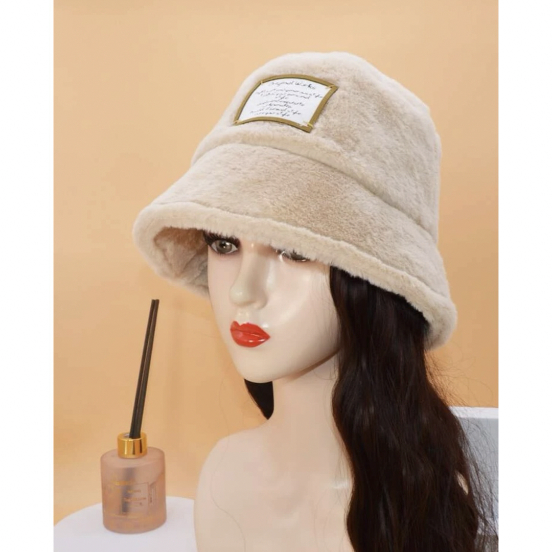 SHEIN(シーイン)のSHEIN バケットハット ラベルデコレーション レディースの帽子(ハット)の商品写真