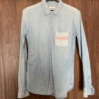 アメリカンイーグル(American Eagle)のアメリカンイーグル デニムシャツ スリムフィット XS ジーンズ ダメージ(シャツ/ブラウス(長袖/七分))