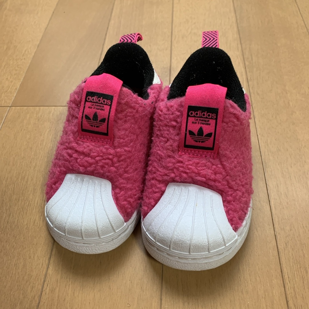 adidas(アディダス)のadidas スニーカー 13cm キッズ/ベビー/マタニティのベビー靴/シューズ(~14cm)(スニーカー)の商品写真