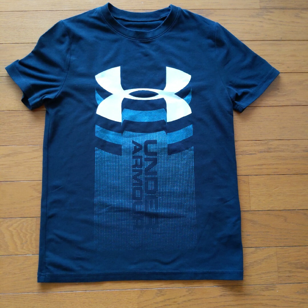 UNDER ARMOUR(アンダーアーマー)のUNDER ARMOUR　150　Tシャツ ① キッズ/ベビー/マタニティのキッズ服男の子用(90cm~)(Tシャツ/カットソー)の商品写真