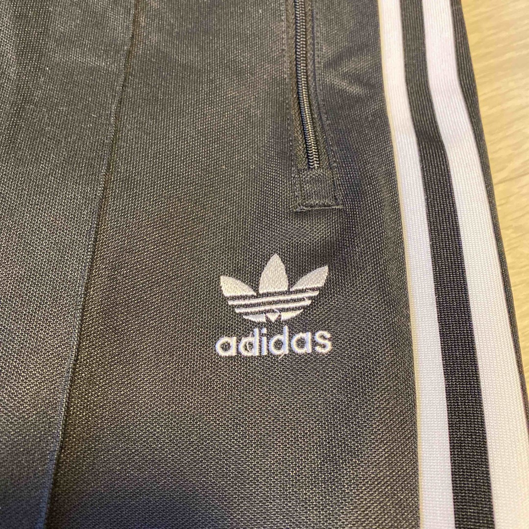 Originals（adidas）(オリジナルス)のadidas アディダス トラックパンツ メンズのパンツ(その他)の商品写真