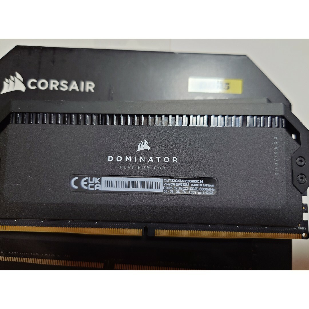 CORSAIR DOMINATOR PLATINUM RGB 16G×4 スマホ/家電/カメラのPC/タブレット(PCパーツ)の商品写真