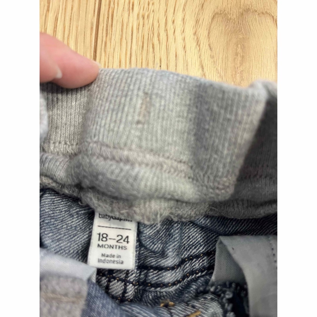 babyGAP(ベビーギャップ)の美品　baby gap デニム　90cm キッズ/ベビー/マタニティのキッズ服男の子用(90cm~)(パンツ/スパッツ)の商品写真