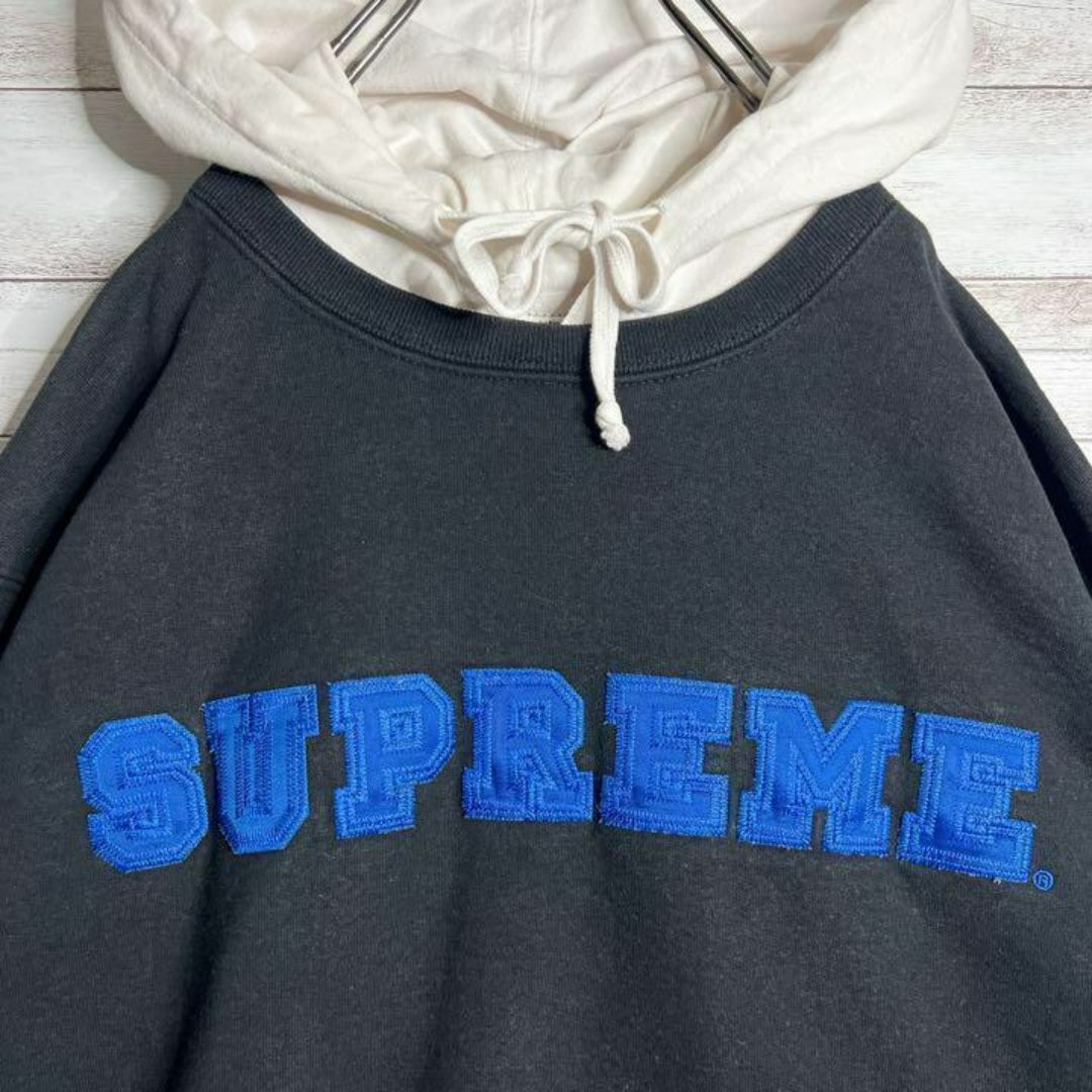 Supreme(シュプリーム)の【入手困難!!】シュプリーム ✈︎カナダ製 刺繍 バイカラー トレーナー 肉厚 メンズのトップス(パーカー)の商品写真