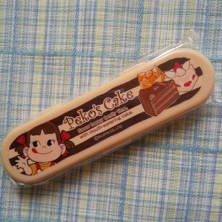 フジヤ(不二家)の☆ ペコちゃん スイーツフォーク ケース付き(カトラリー/箸)