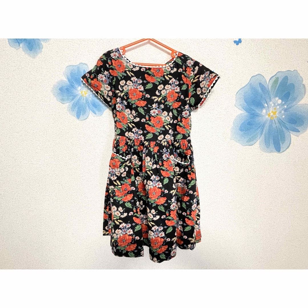 Bonpoint(ボンポワン)の美品■bonpoint ボンポワン ワンピース 花柄 120 キッズ/ベビー/マタニティのキッズ服女の子用(90cm~)(ワンピース)の商品写真