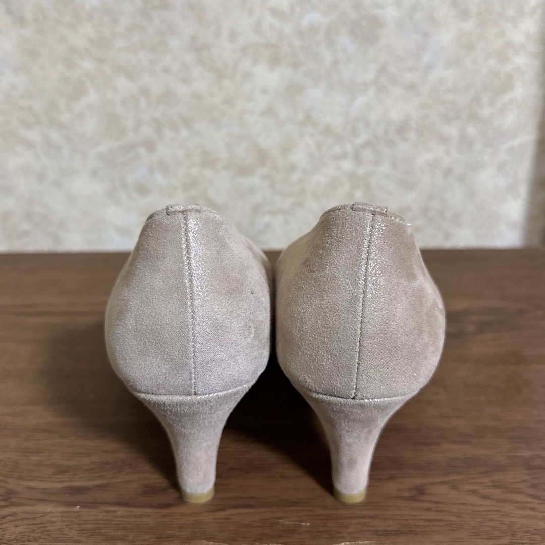 piche  パンプス　ピンクベージュ　ラメ レディースの靴/シューズ(ハイヒール/パンプス)の商品写真