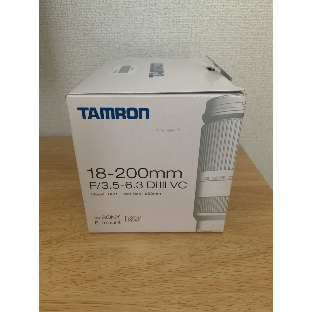 TAMRON(タムロン)のTAMRON レンズ 18-200F3.5-6.3 DI3 VC(B011E)B スマホ/家電/カメラのカメラ(その他)の商品写真