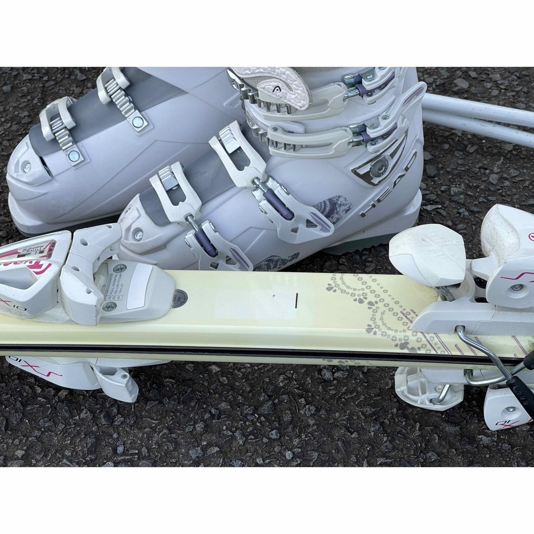 スキー3点セット　１５２　ブーツ２５ スポーツ/アウトドアのスキー(板)の商品写真