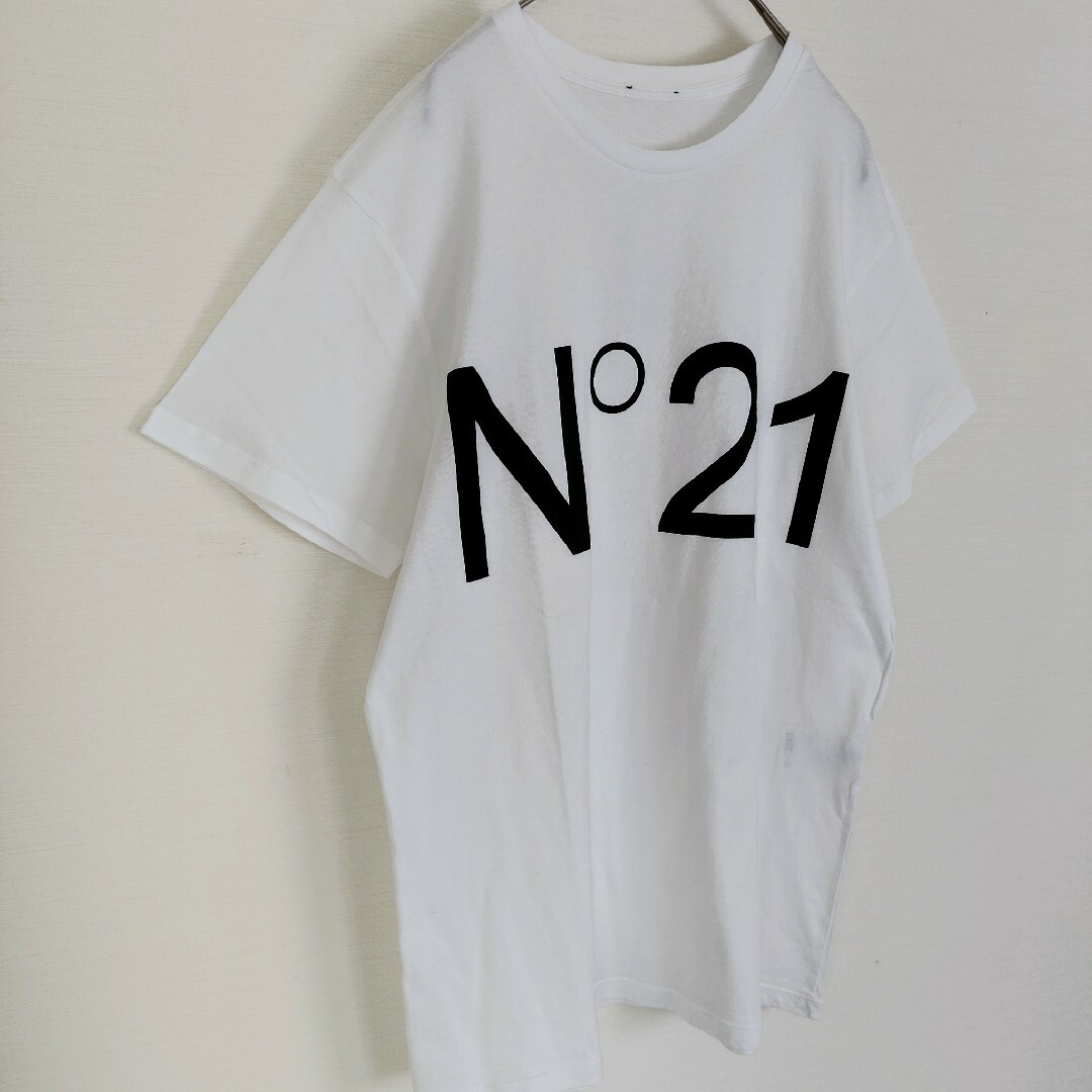 N°21(ヌメロヴェントゥーノ)の【ビッグロゴ】N°21 ヌメロ ヴェントゥーノ☆半袖Tシャツ　白　イタリア製　S メンズのトップス(Tシャツ/カットソー(半袖/袖なし))の商品写真