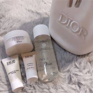 クリスチャンディオール(Christian Dior)のDior ディオール スノー オファー スキンケア ポーチ 巾着セット(美容液)