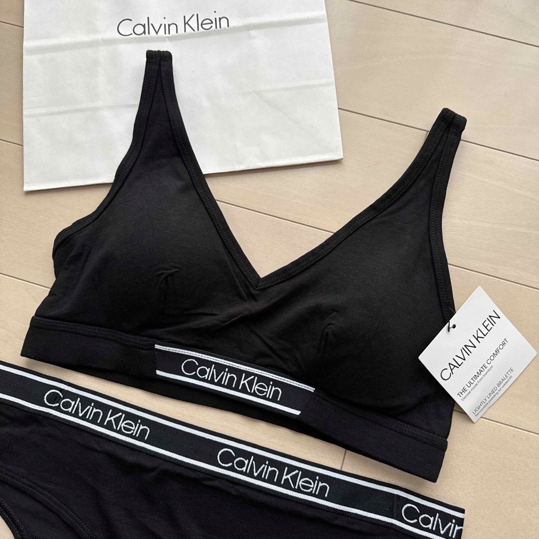 Calvin Klein(カルバンクライン)のカルバンクライン 下着 上下 セット S M ブラ ショーツ 黒 セットアップ レディースの下着/アンダーウェア(ブラ&ショーツセット)の商品写真