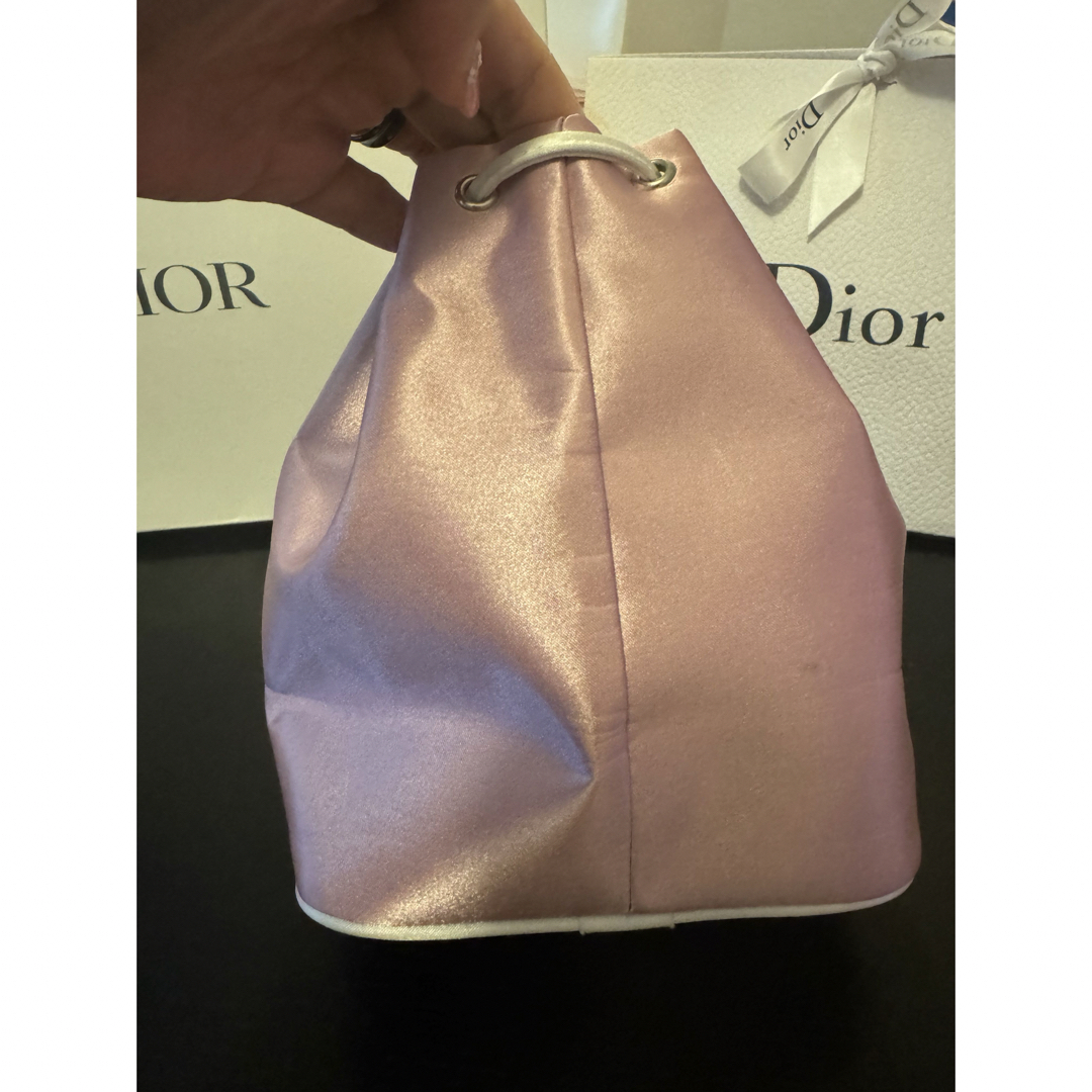 Dior(ディオール)の新品未使用品　Dior Beauty 巾着ポーチ レディースのファッション小物(ポーチ)の商品写真