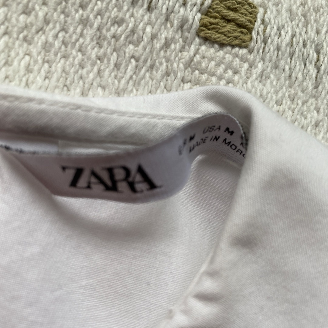 ZARA(ザラ)のZARA（ザラ）　白　ブラウス  レディースのトップス(シャツ/ブラウス(長袖/七分))の商品写真