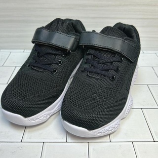 子供用スニーカー　子供用運動靴　約19.5cm　EUサイズ31　黒　送料込み(スニーカー)
