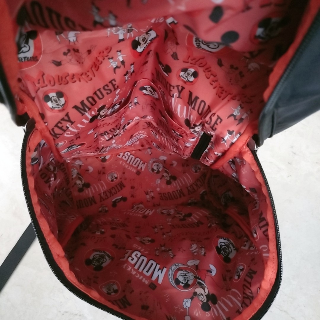 Disney(ディズニー)の【美品】Disney Store ミッキーマウスクラブ リュック 黒 レディースのバッグ(リュック/バックパック)の商品写真