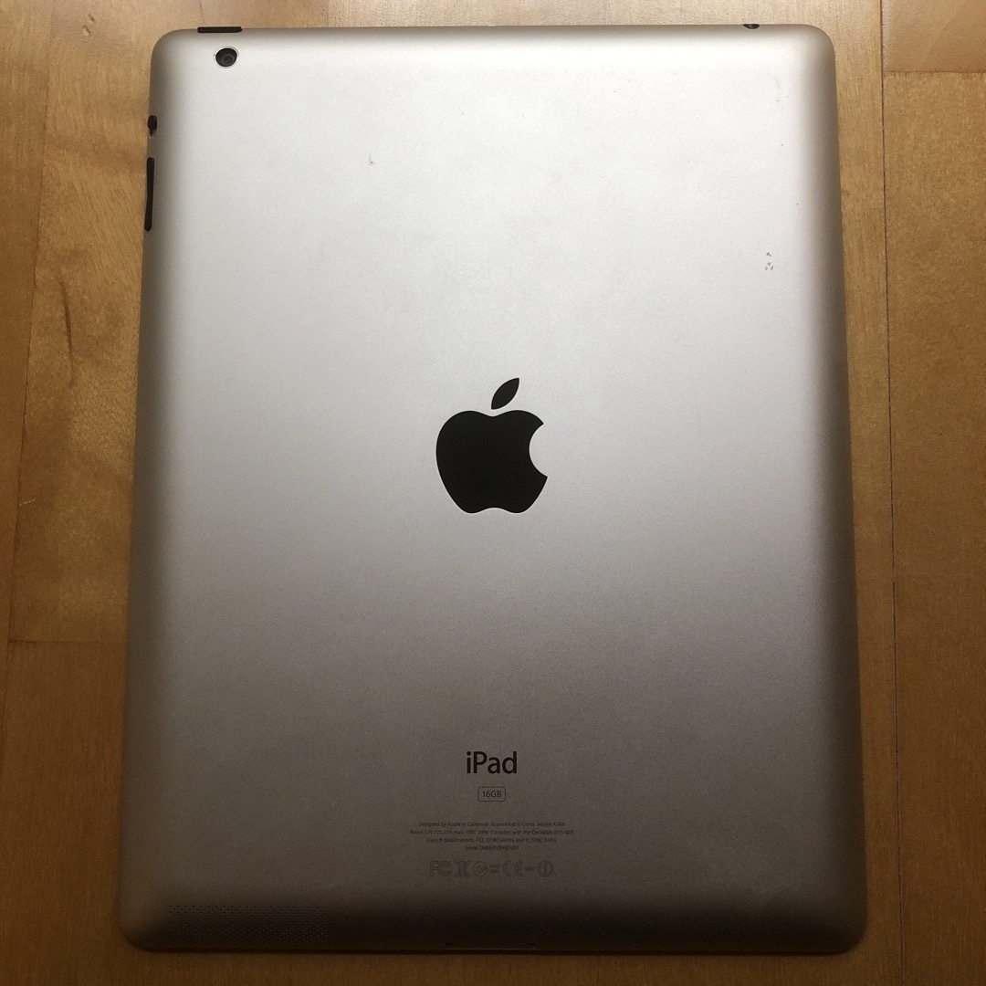 iPad(アイパッド)のアップル iPad3 WiFi 16GB ホワイト スマホ/家電/カメラのPC/タブレット(タブレット)の商品写真