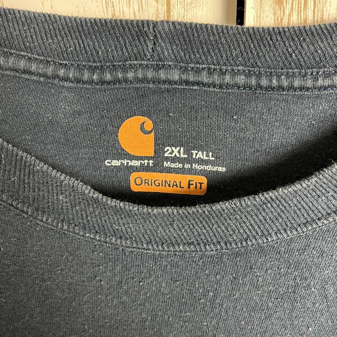 carhartt(カーハート)の【希少2XL】カーハート☆caharttワッペンロゴポケットTシャツ定番デザイン メンズのトップス(Tシャツ/カットソー(半袖/袖なし))の商品写真