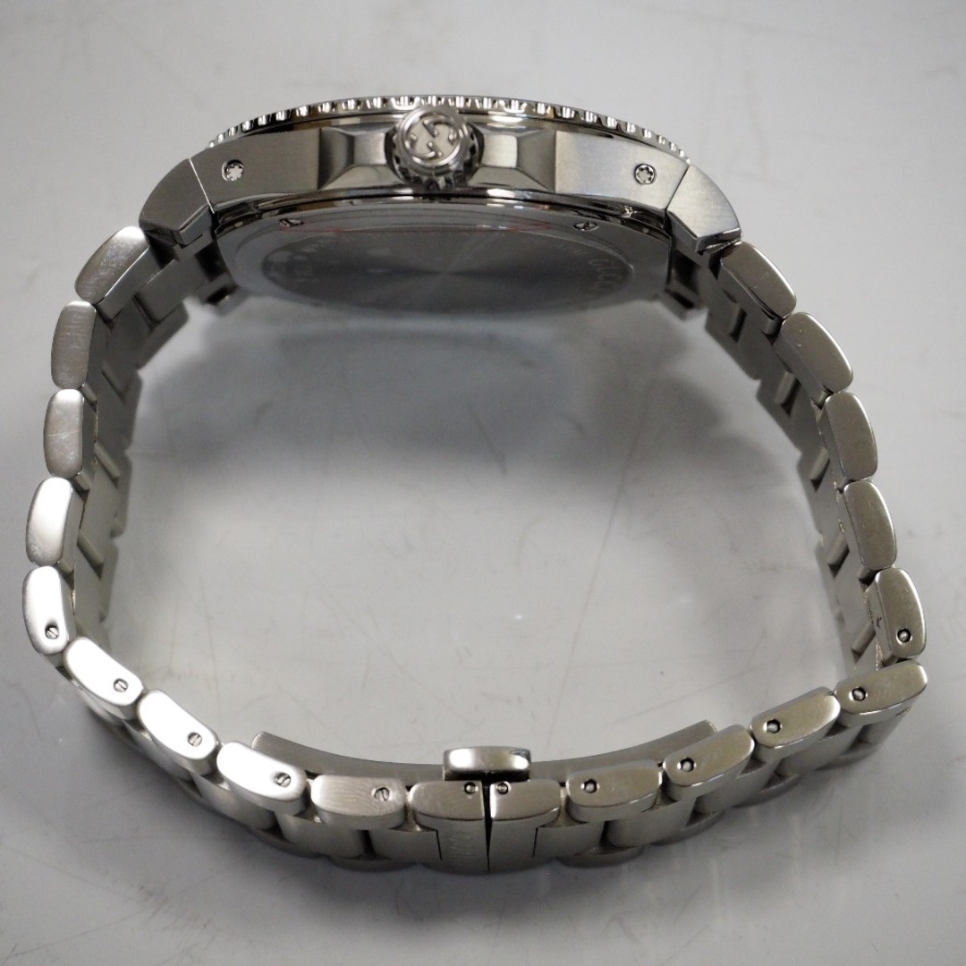 Gucci(グッチ)のグッチ 腕時計 DIVE ダイブ 136.2 SS クオーツ ブラック文字盤 メンズ  Th958962 超美品・中古 メンズの時計(腕時計(アナログ))の商品写真