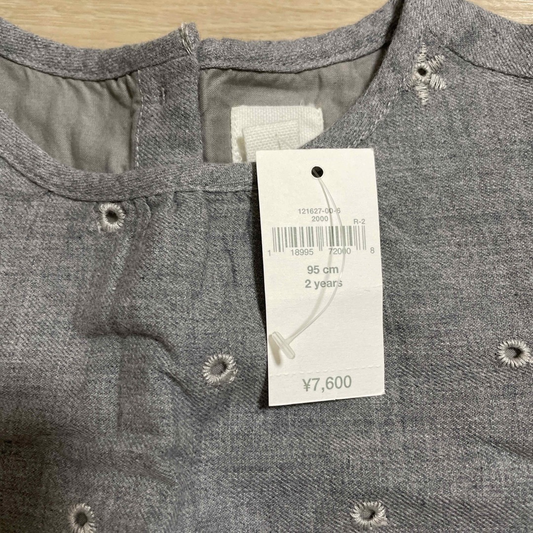 【新品・タグ付き】GAP  ワンピース キッズ/ベビー/マタニティのキッズ服女の子用(90cm~)(ワンピース)の商品写真