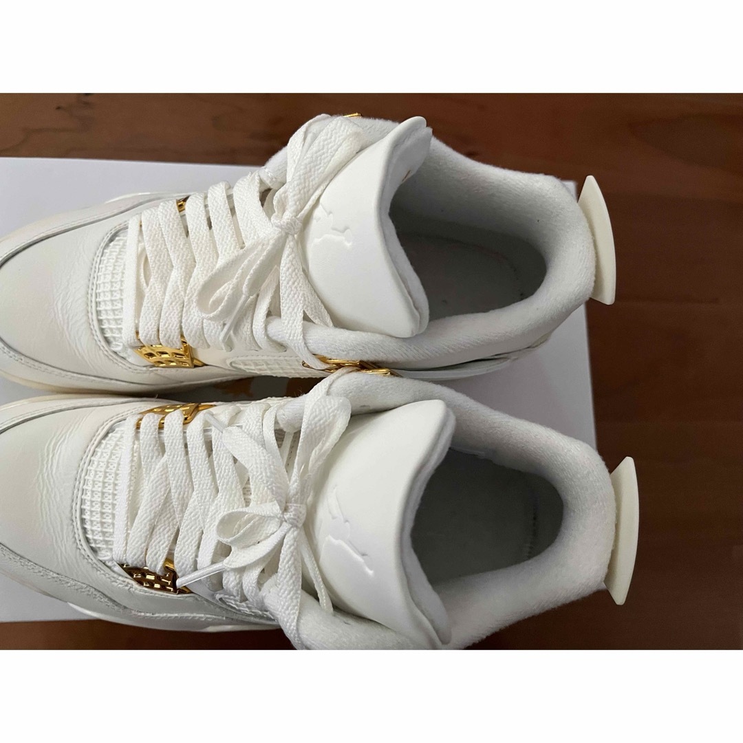 Jordan Brand（NIKE）(ジョーダン)のNike WMNS Air Jordan 4 Retro White Gold レディースの靴/シューズ(スニーカー)の商品写真