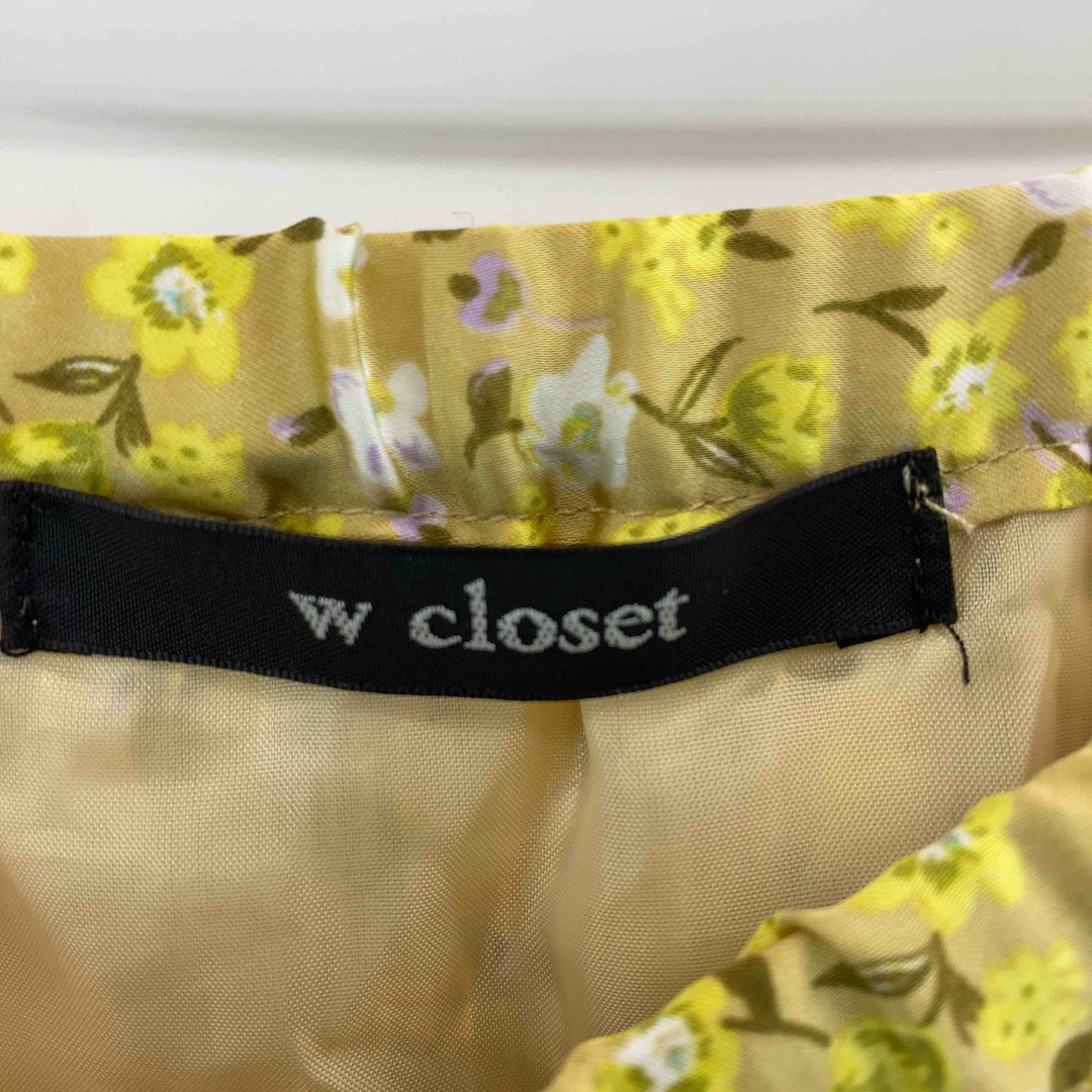w closet(ダブルクローゼット)のw closet ダブルクローゼット レディース ロングスカート イエロー 花柄 プリーツ レディースのスカート(ロングスカート)の商品写真